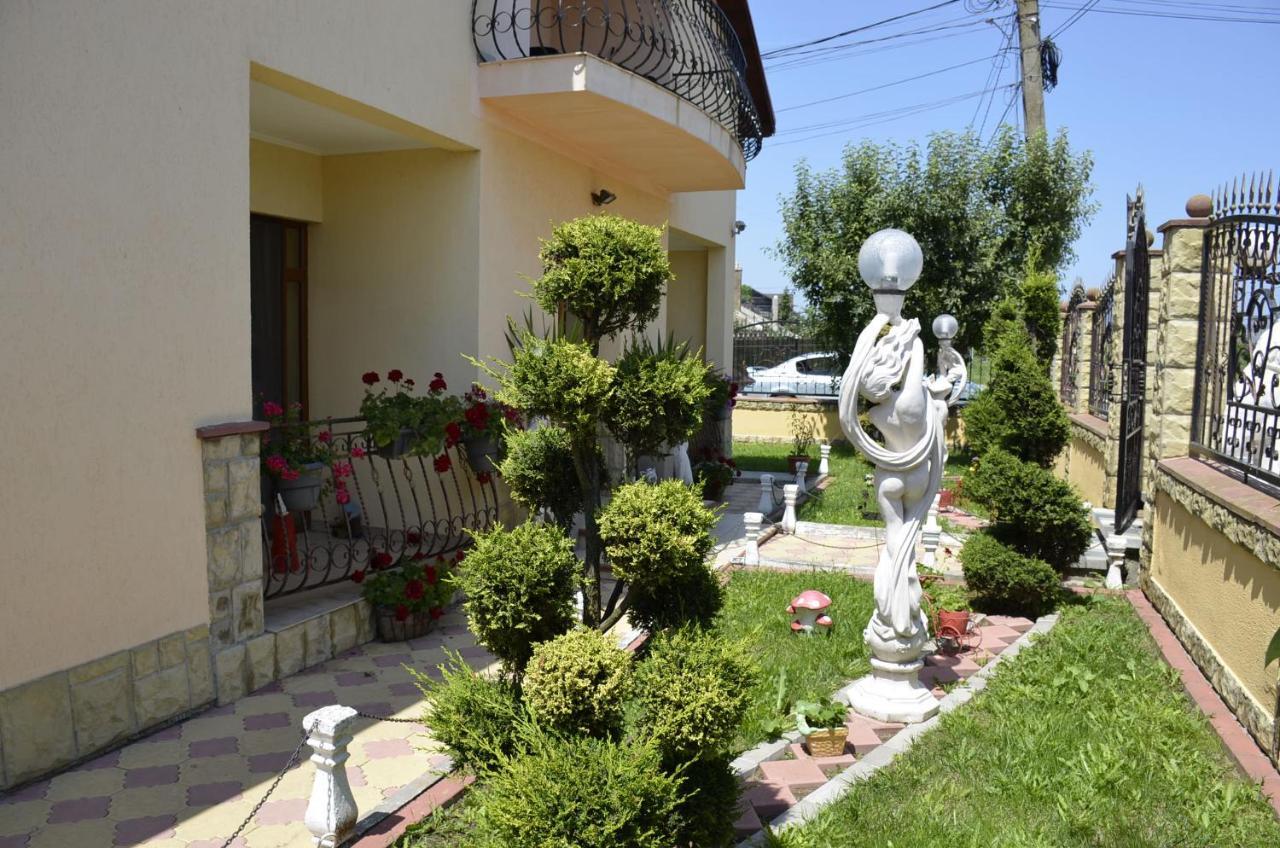 Pensiunea Darius Costinesti Exterior photo